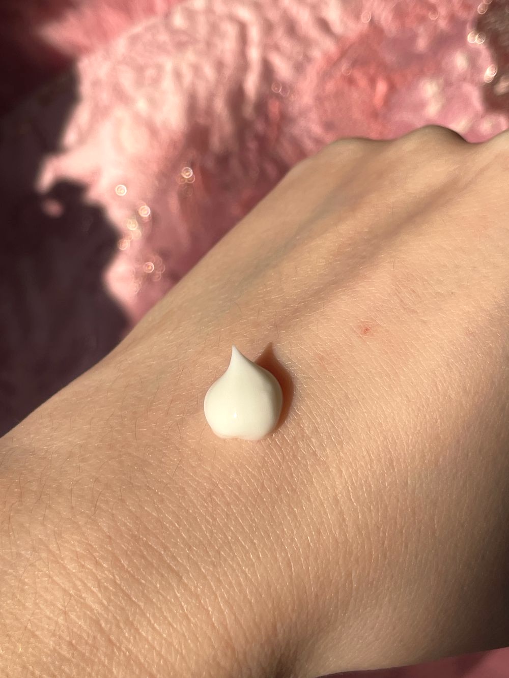 Nuxe Very Rose Hand and Nail Cream review IMG_2289