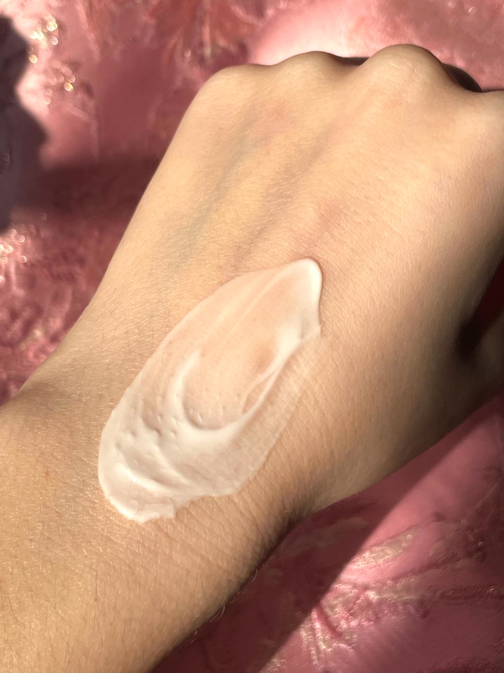 Nuxe Very Rose Hand and Nail Cream review IMG_2290